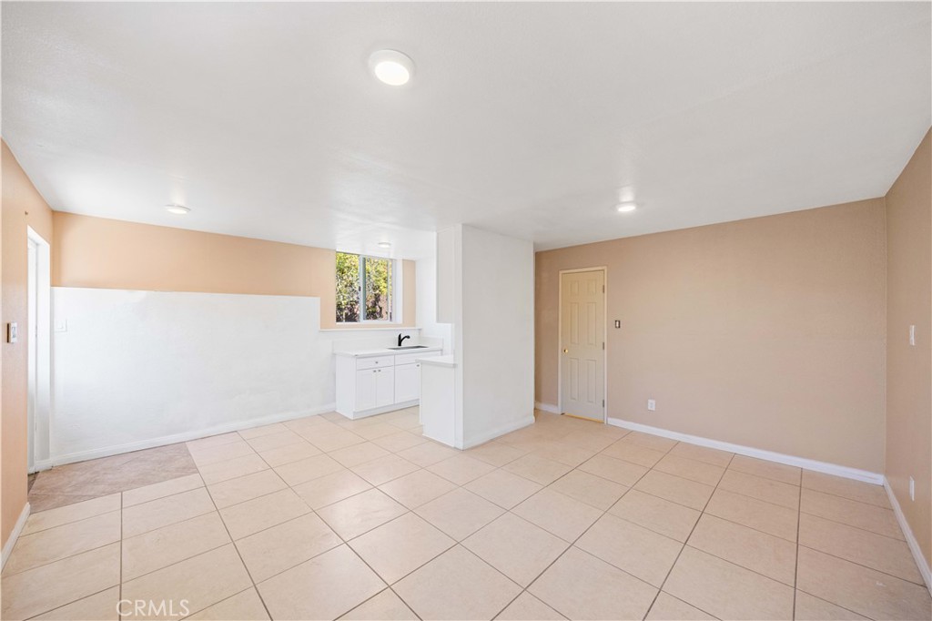 360 Hervey Avenue