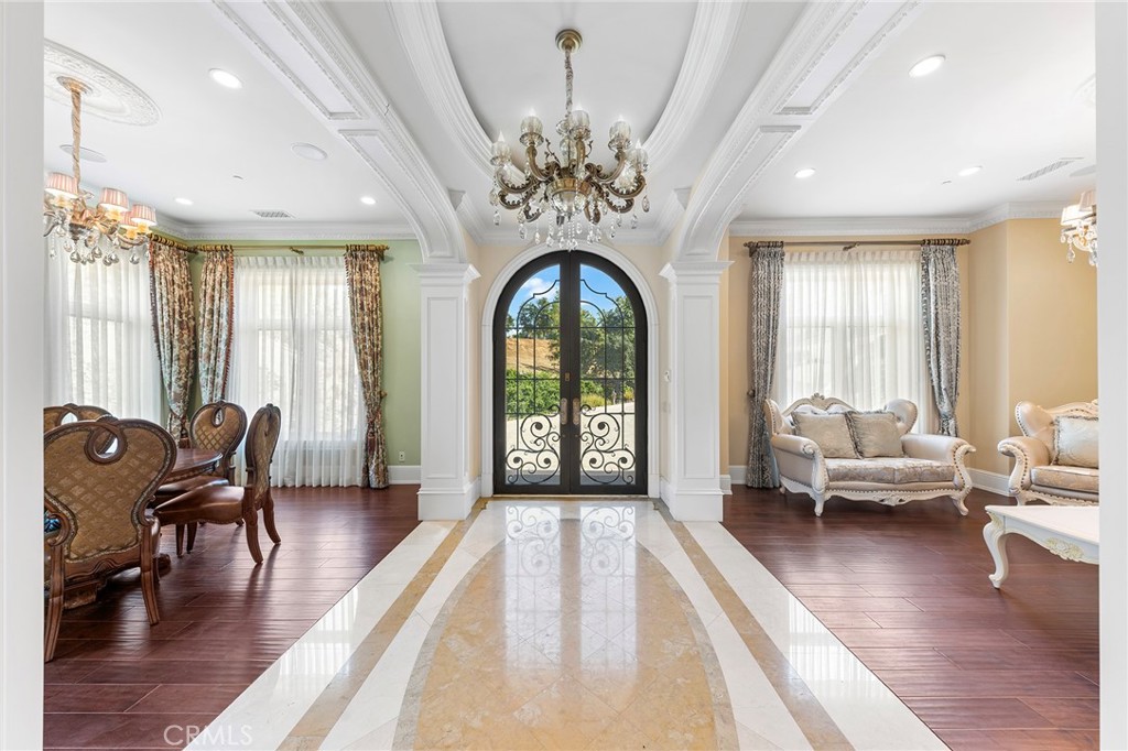 165 Circle Drive