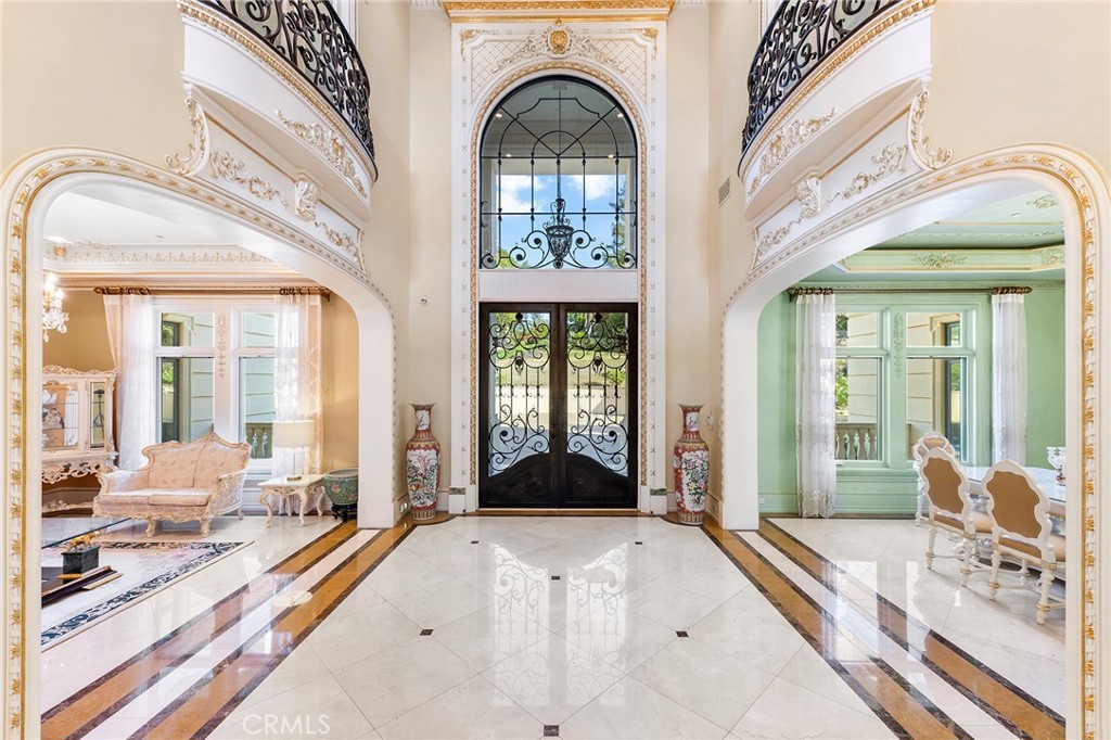 165 Circle Drive