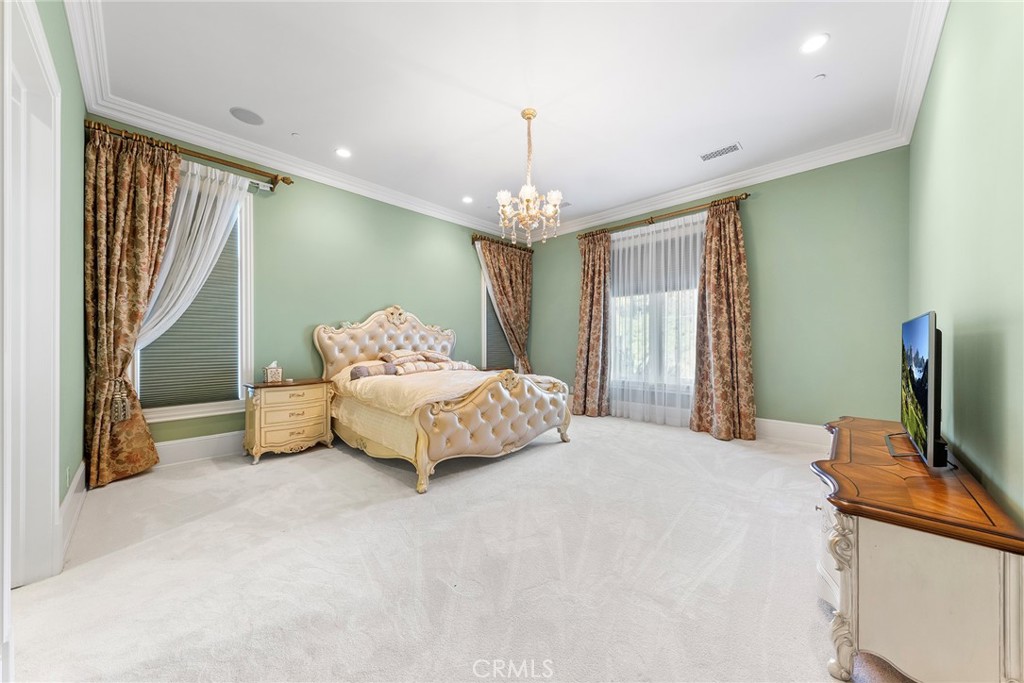165 Circle Drive