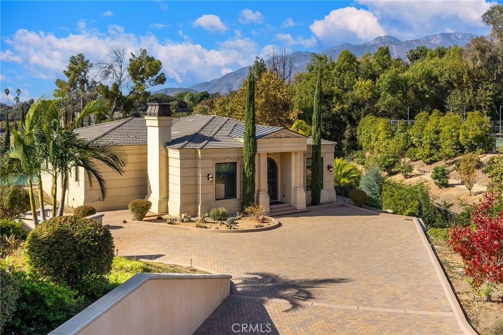 165 Circle Drive