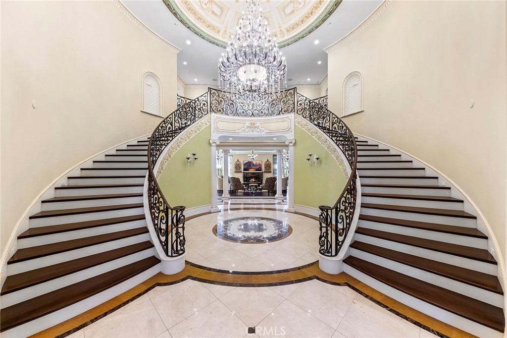 165 Circle Drive