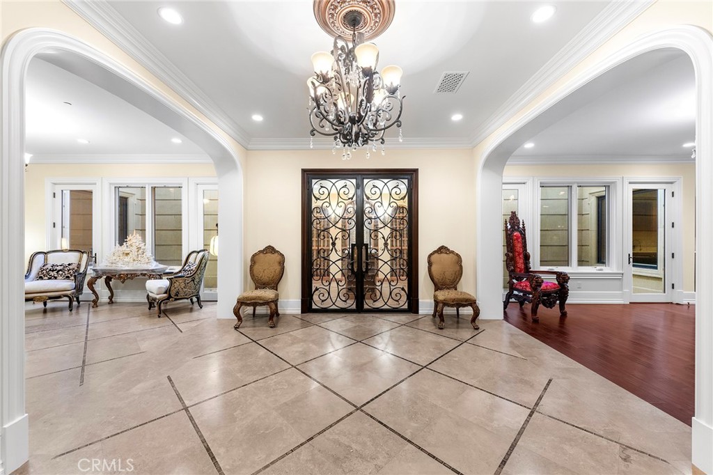 165 Circle Drive