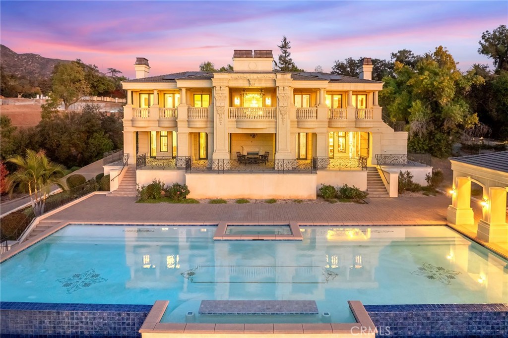 165 Circle Drive