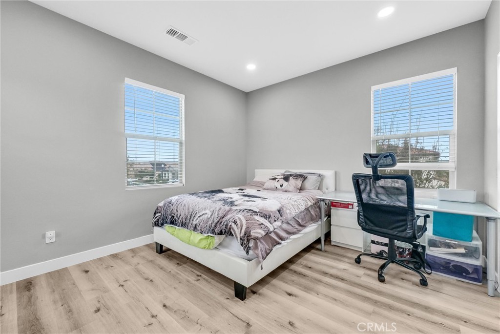 3294 E Orchard Street