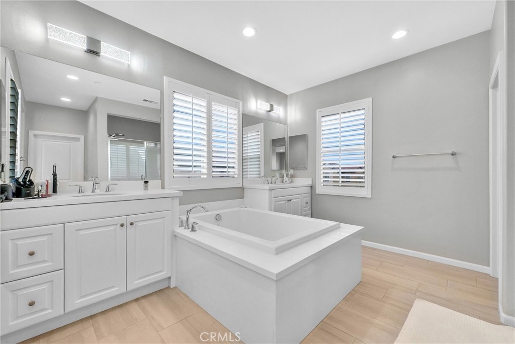 3294 E Orchard Street