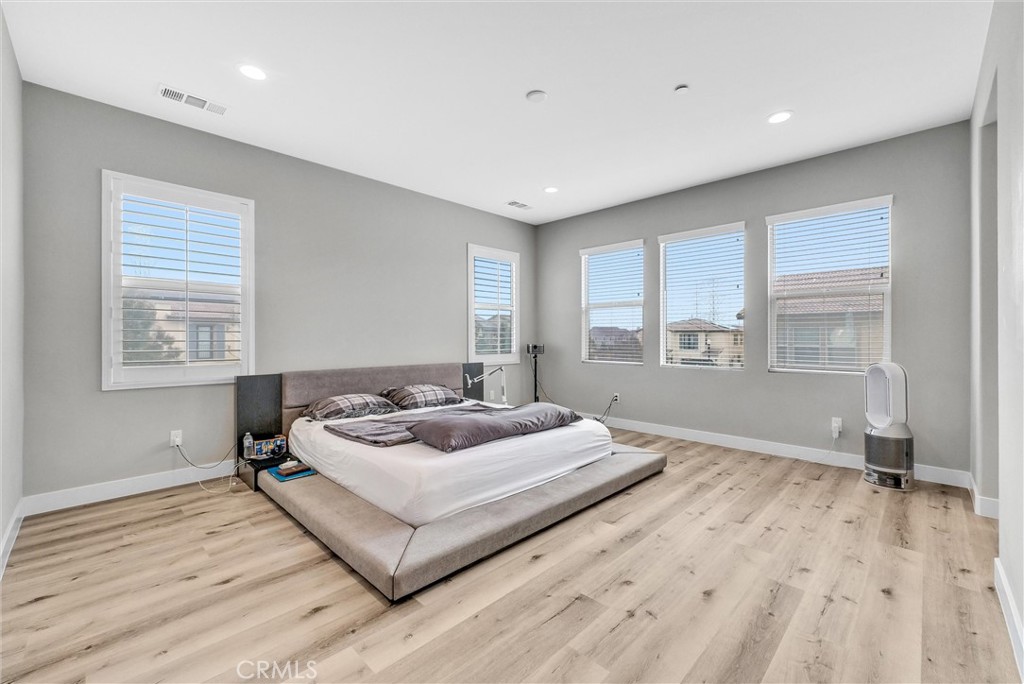 3294 E Orchard Street