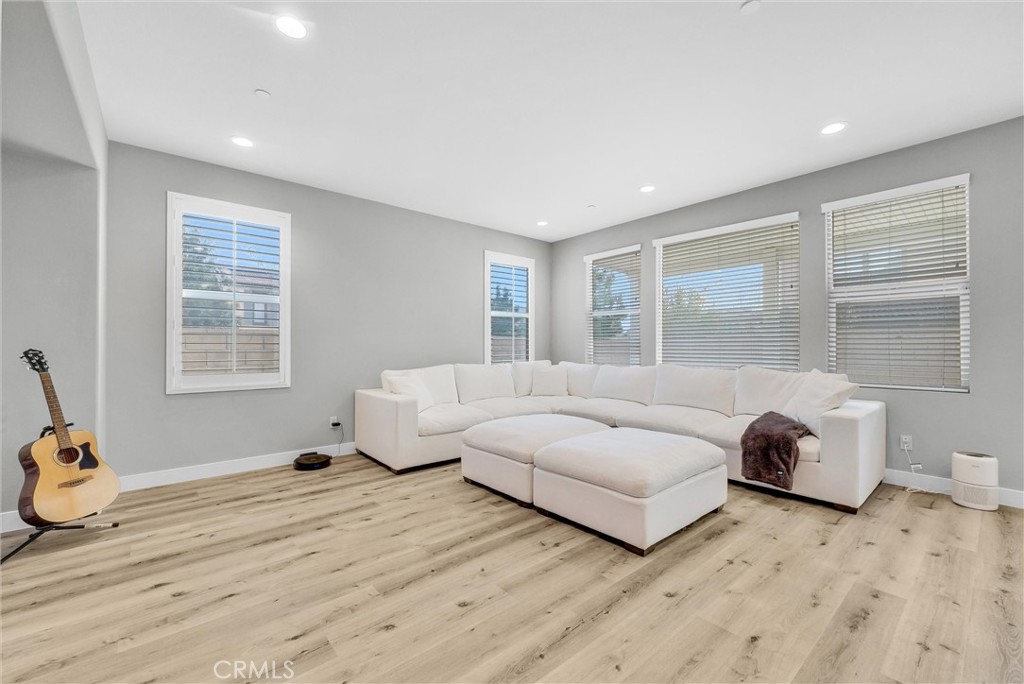 3294 E Orchard Street