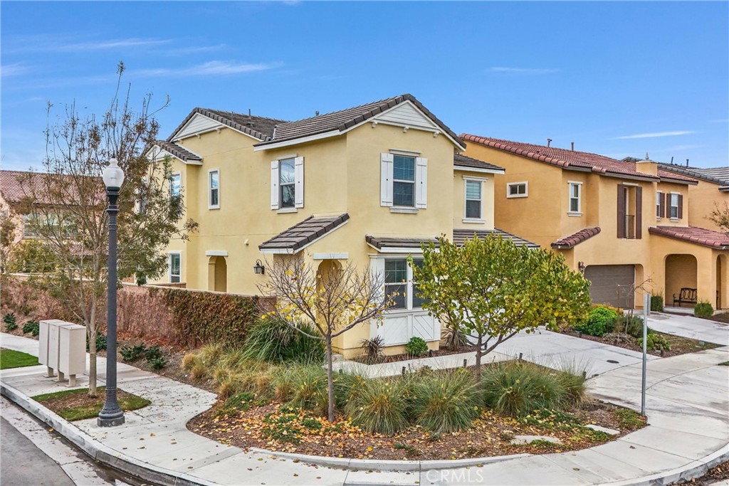 3294 E Orchard Street