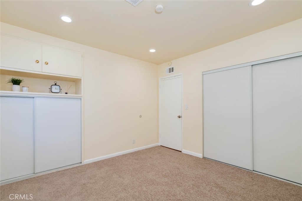 18849 Vincennes Street