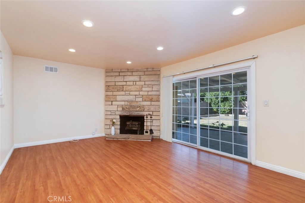 18849 Vincennes Street