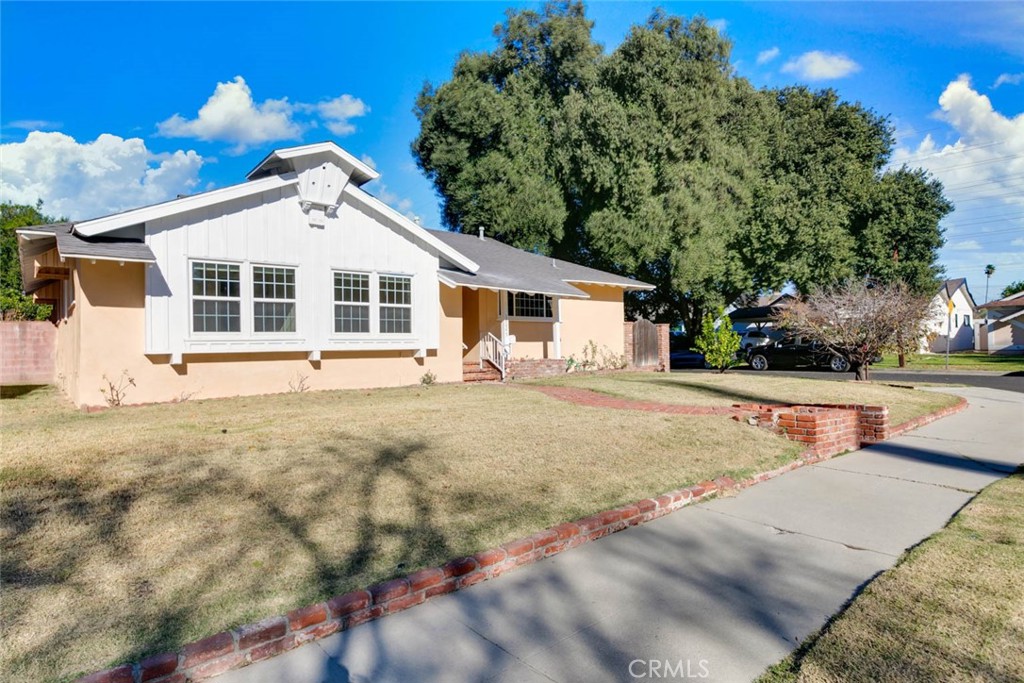 18849 Vincennes Street