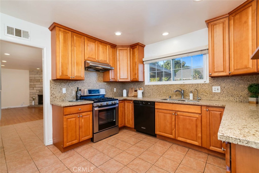 18849 Vincennes Street