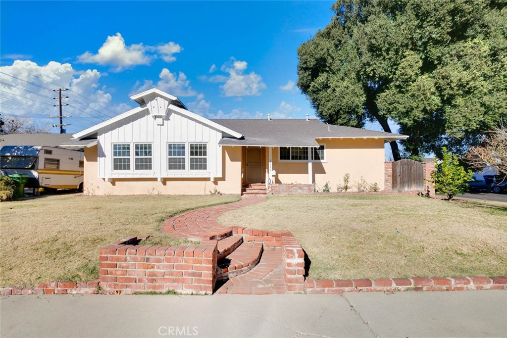 18849 Vincennes Street