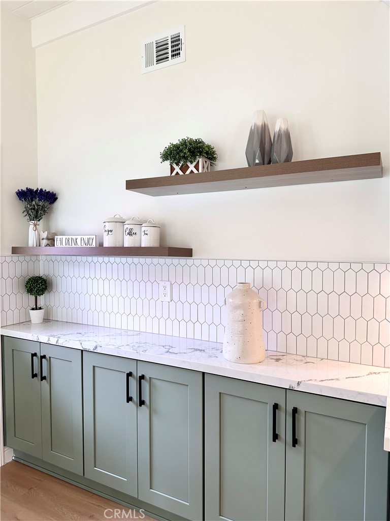 2141 E Center Street