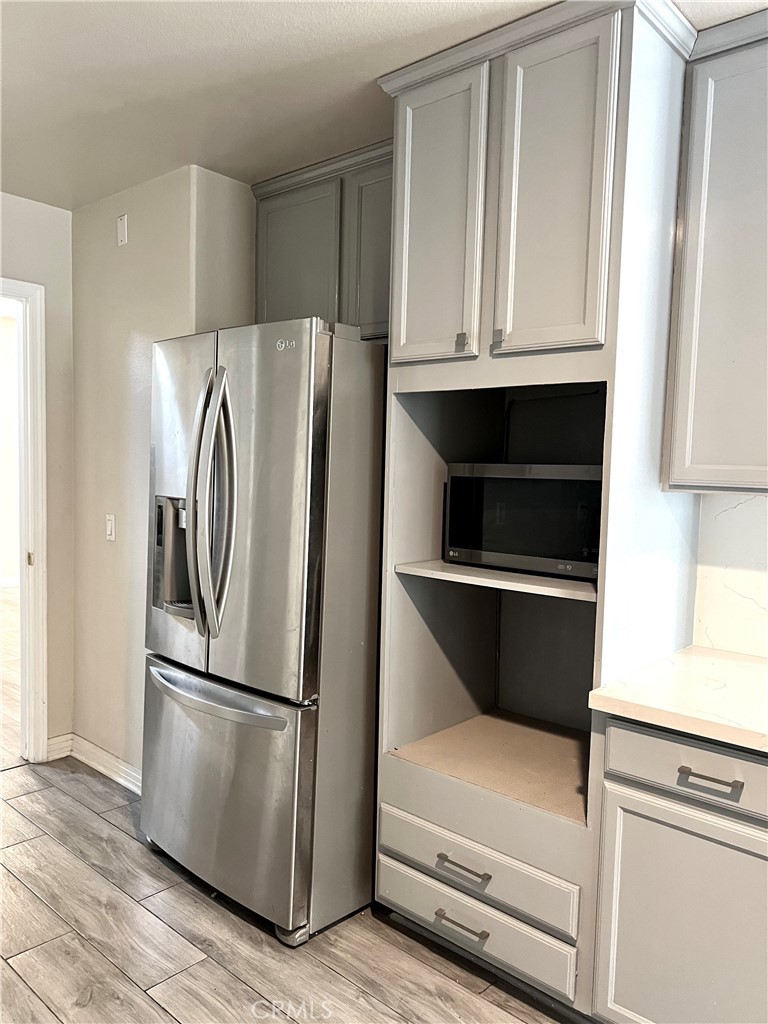 1118 W Huntington Drive B