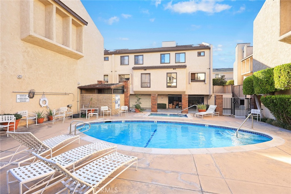 435 Fairview Avenue 11