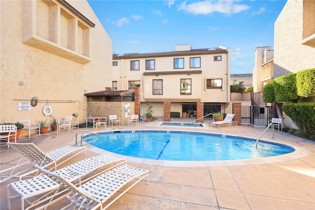 435 Fairview Avenue 11