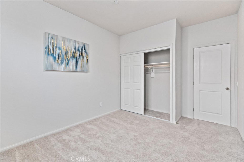 255 Lockhart Way