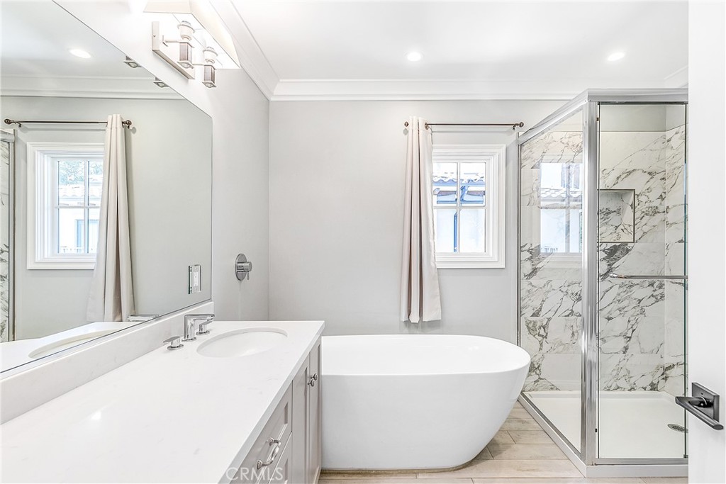 158 S Sierra Madre Boulevard 15