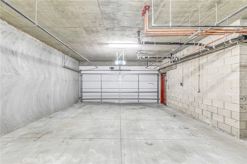 158 S Sierra Madre Boulevard 15