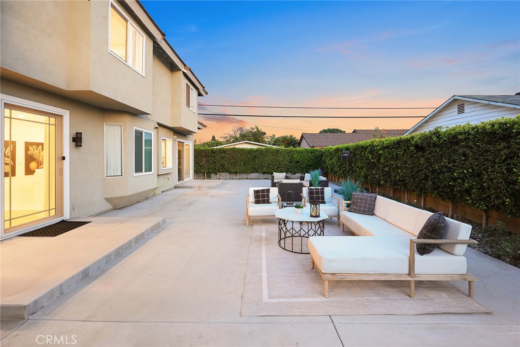 9050 Garibaldi Avenue