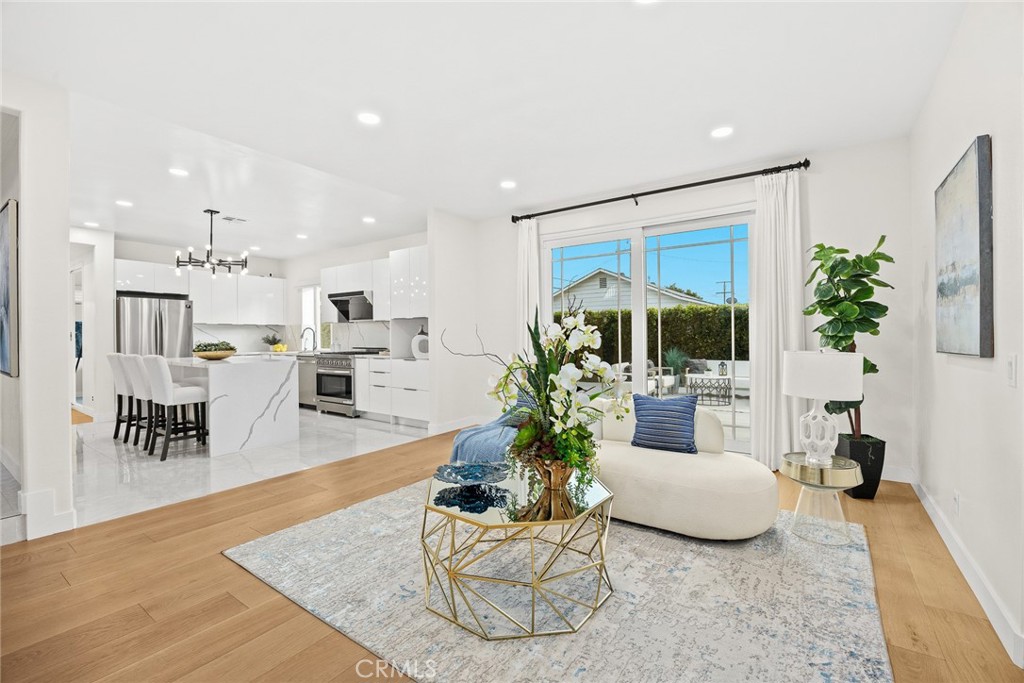 9050 Garibaldi Avenue