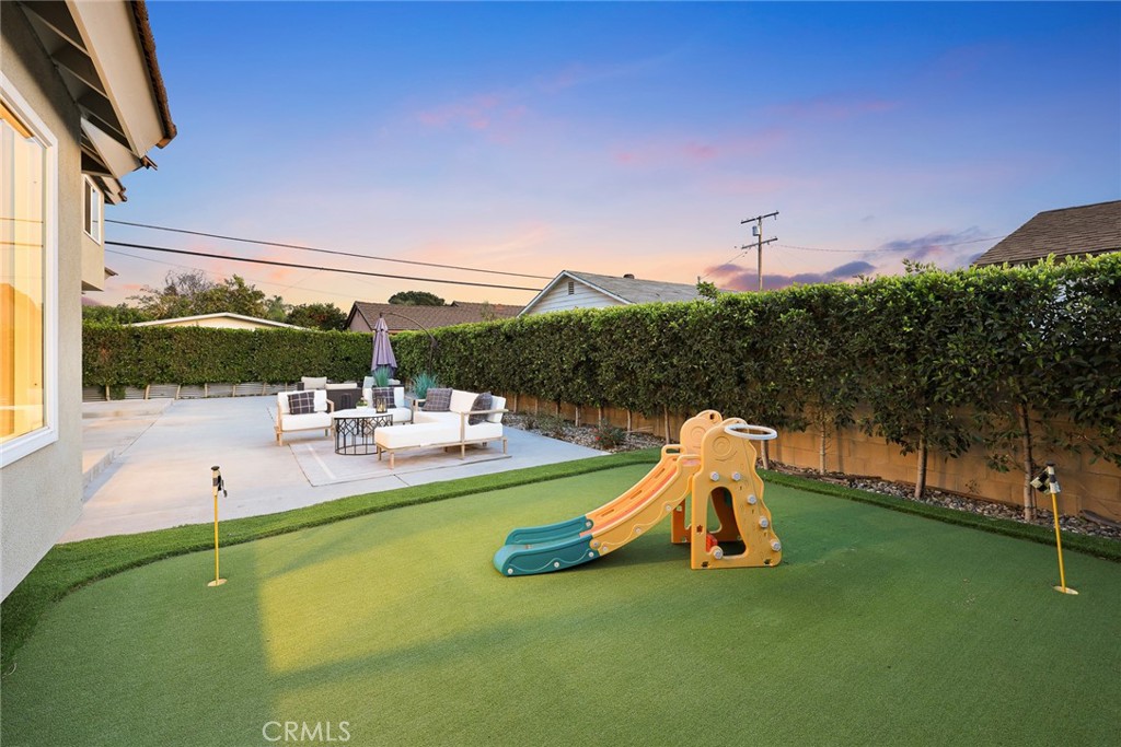 9050 Garibaldi Avenue