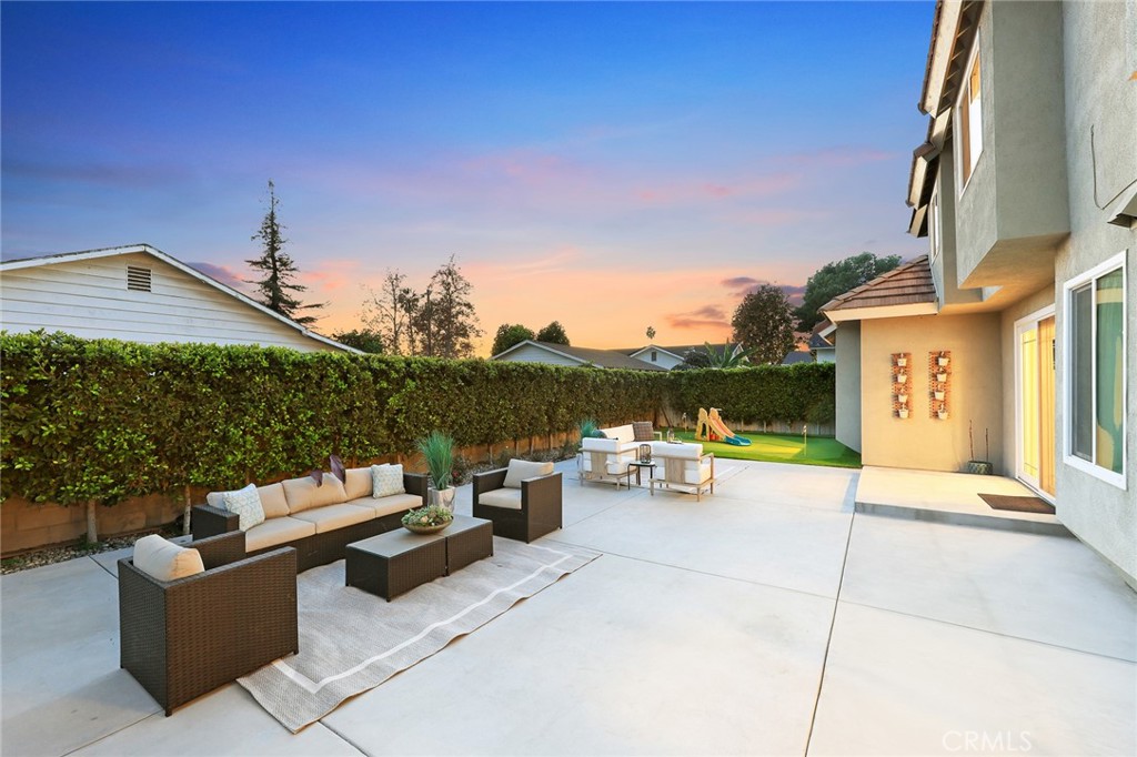 9050 Garibaldi Avenue