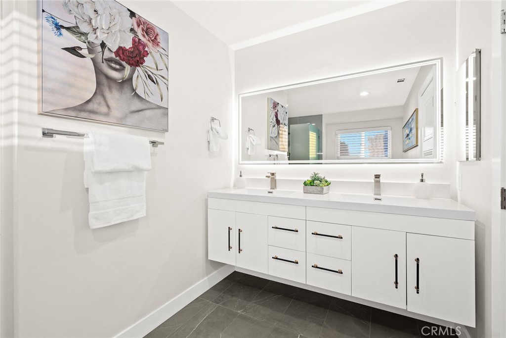 9050 Garibaldi Avenue