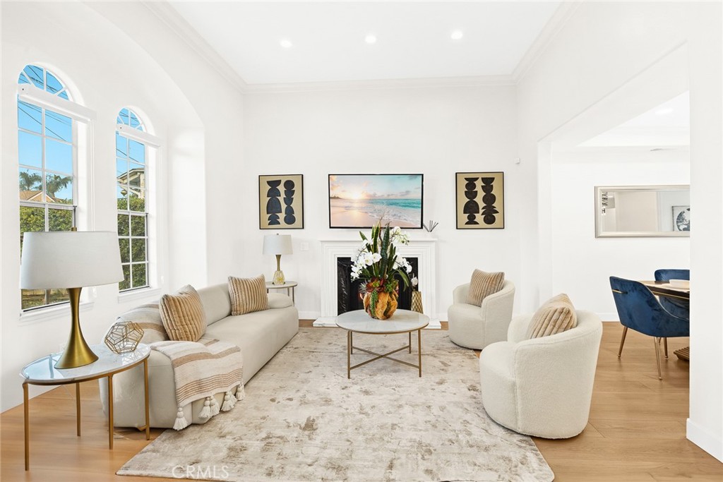 9050 Garibaldi Avenue