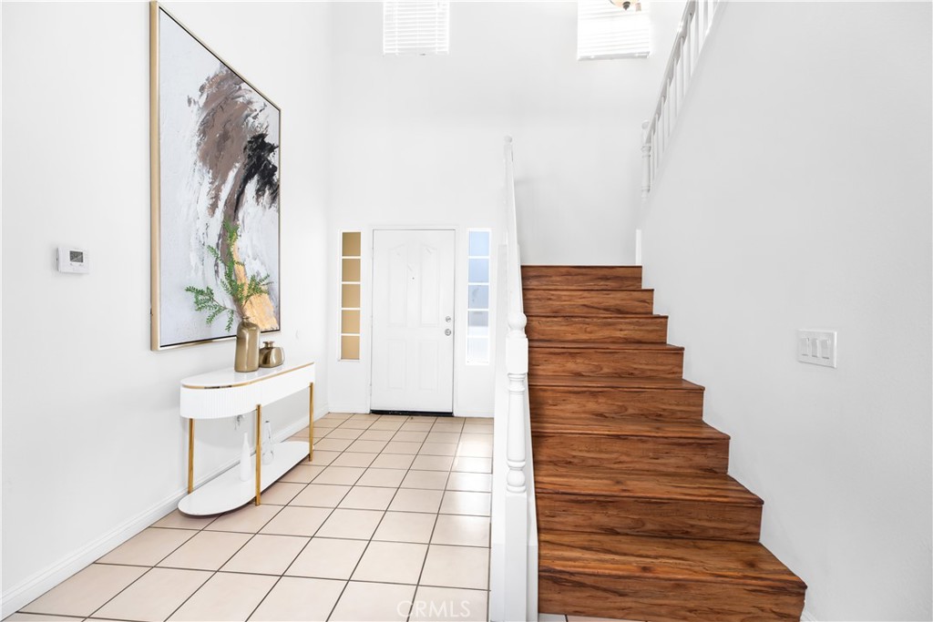 13252 Early Crimson Street