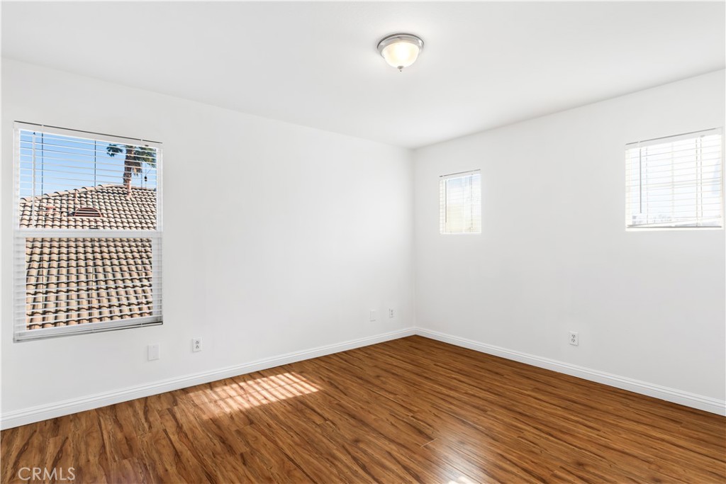 13252 Early Crimson Street