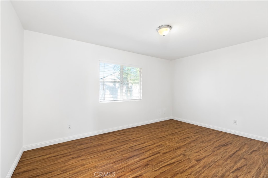 13252 Early Crimson Street