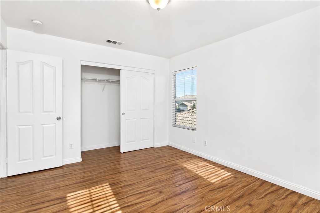 13252 Early Crimson Street