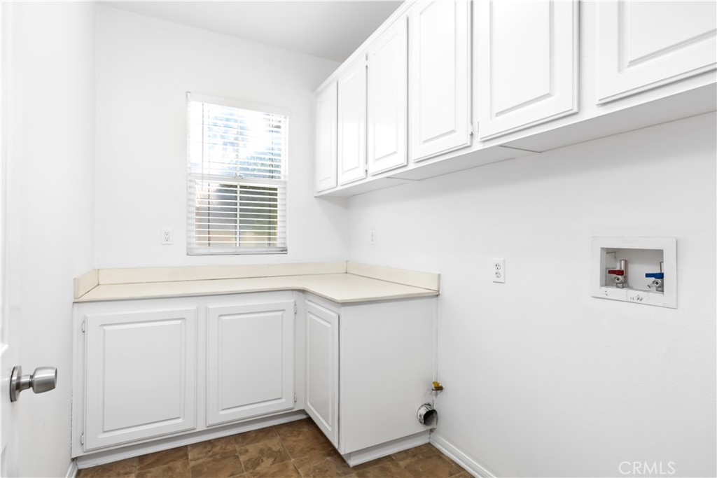 13252 Early Crimson Street