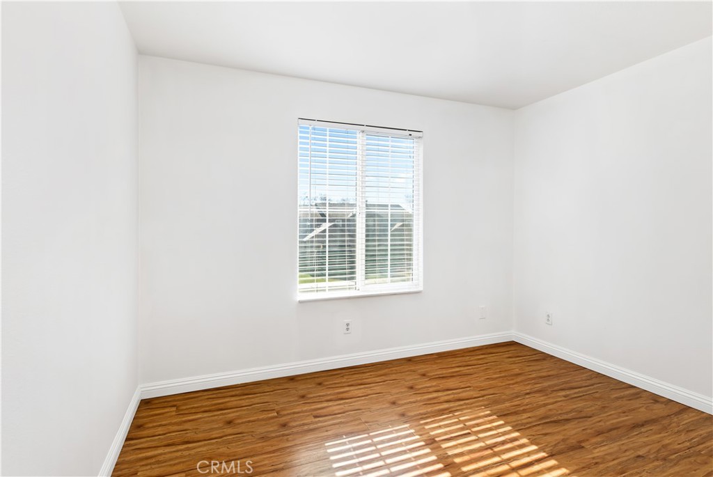 13252 Early Crimson Street