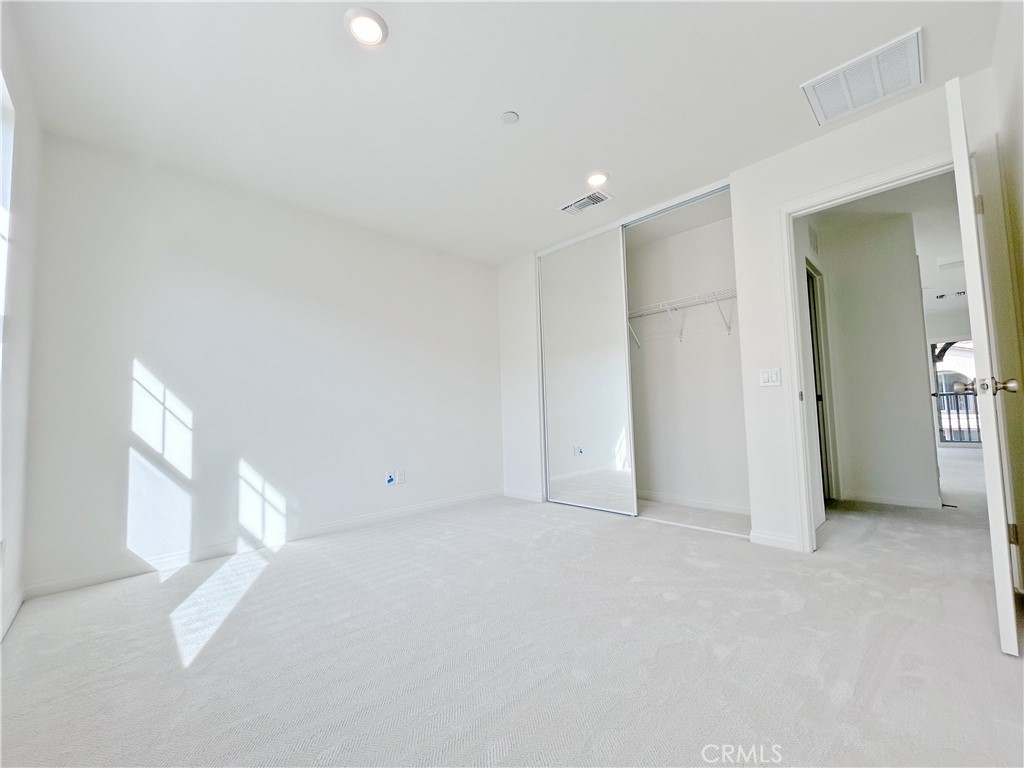 4240 S Hermosa Paseo