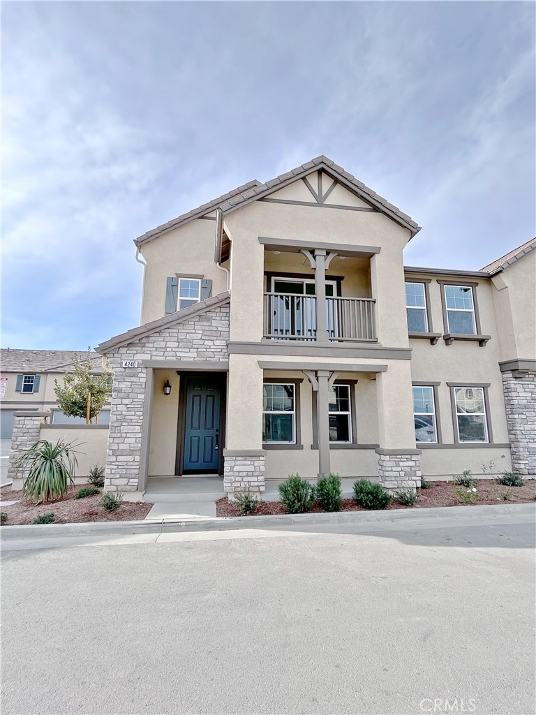 4240 S Hermosa Paseo