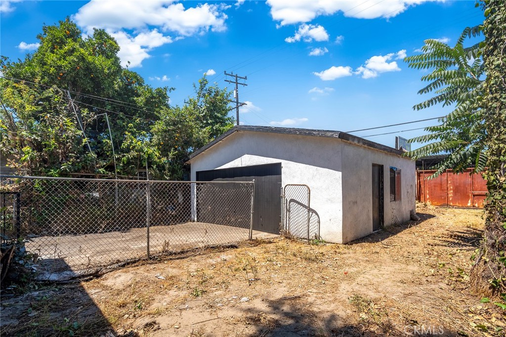 1235 E 87th Street