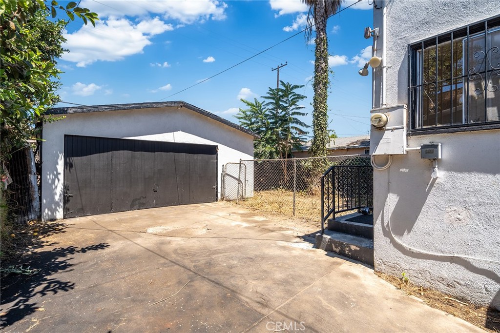 1235 E 87th Street