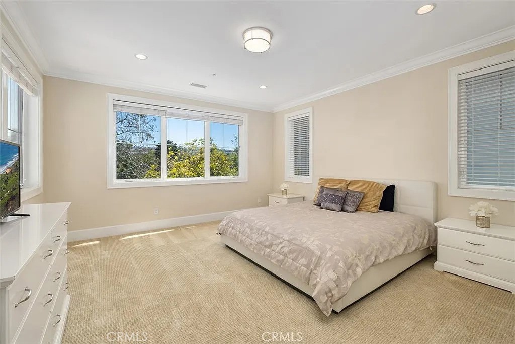 4 Summer House Lane
