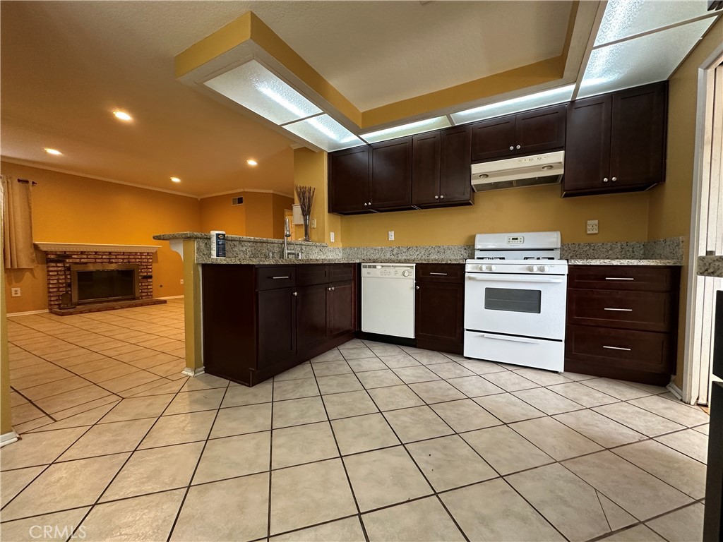 13566 Sycamore