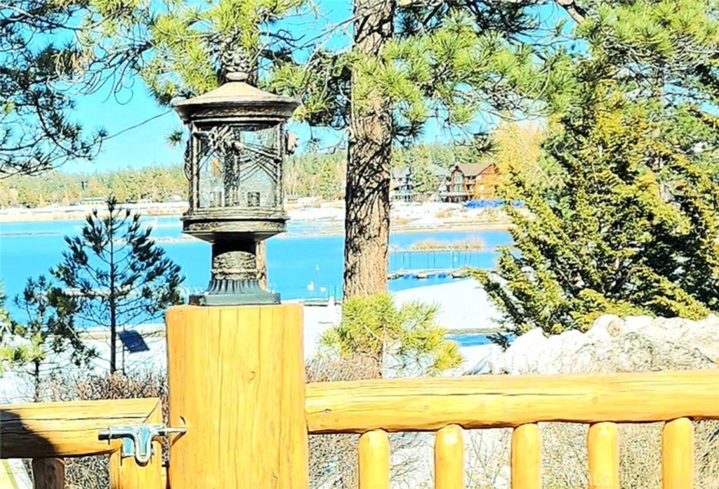 40284 Lakeview Drive