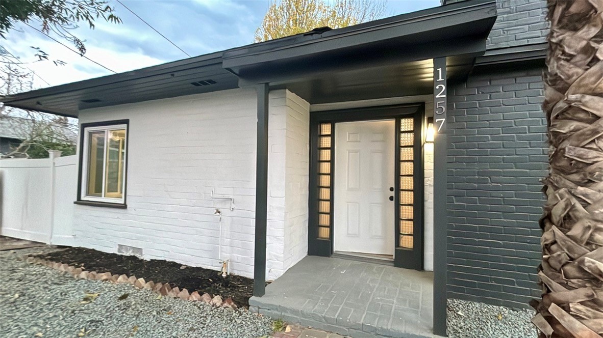 1257 W 9TH