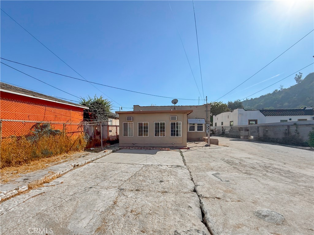 2245 Fernleaf Street