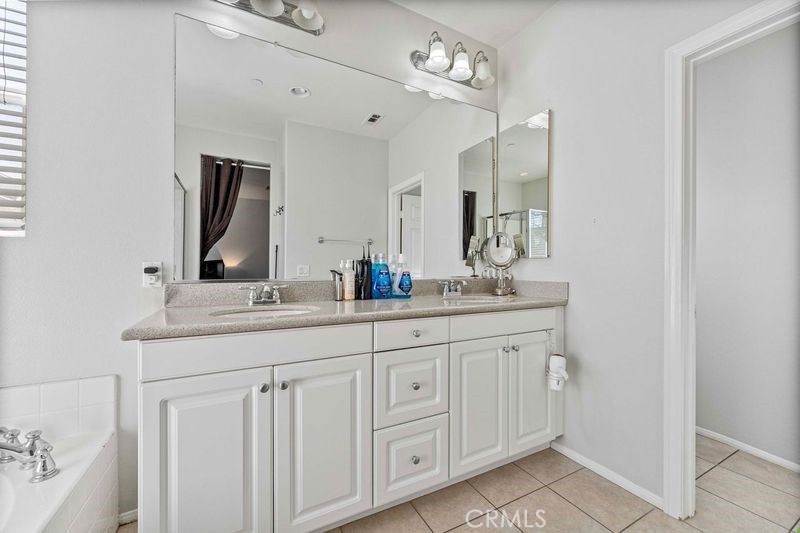 534 N Chardonnay Drive