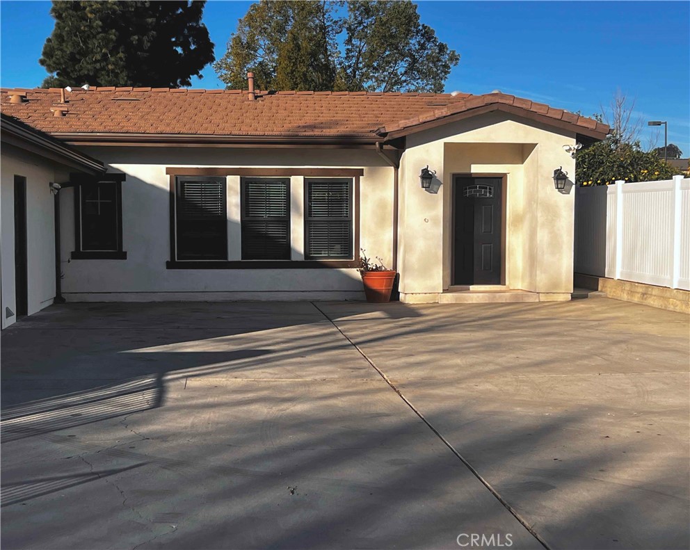 271 W Palm Drive