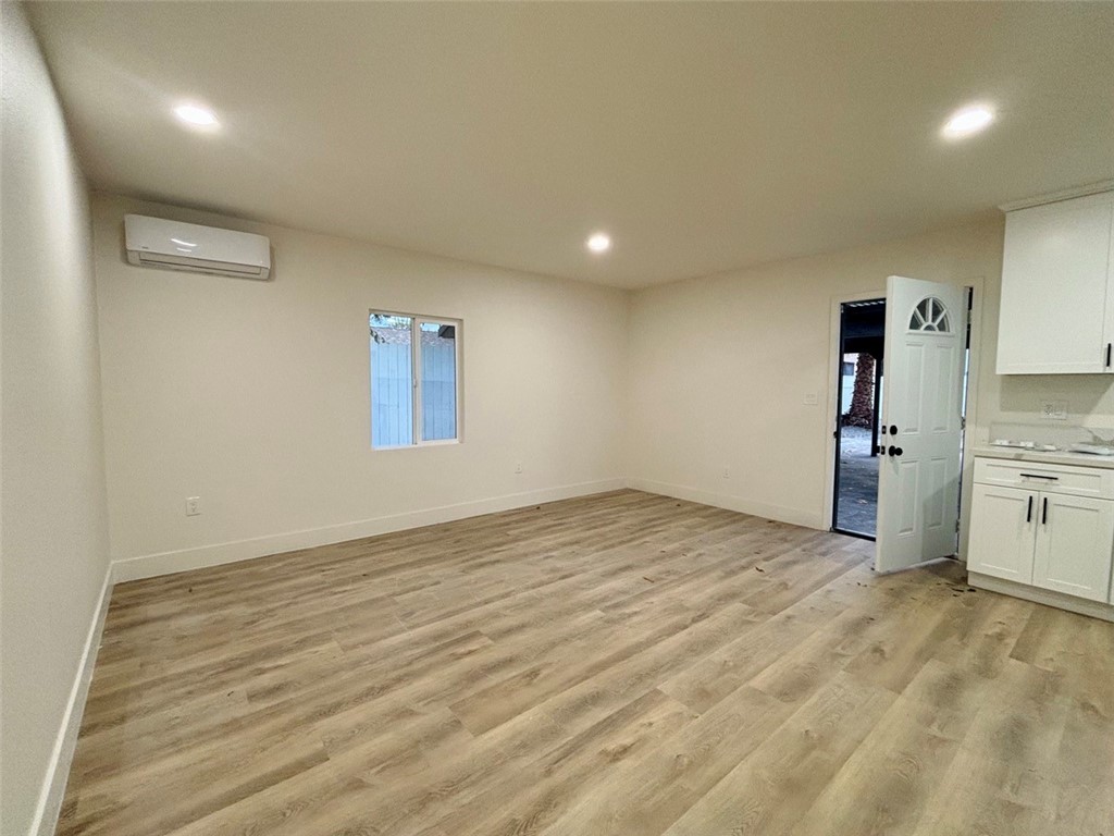1255 W 9TH STREET