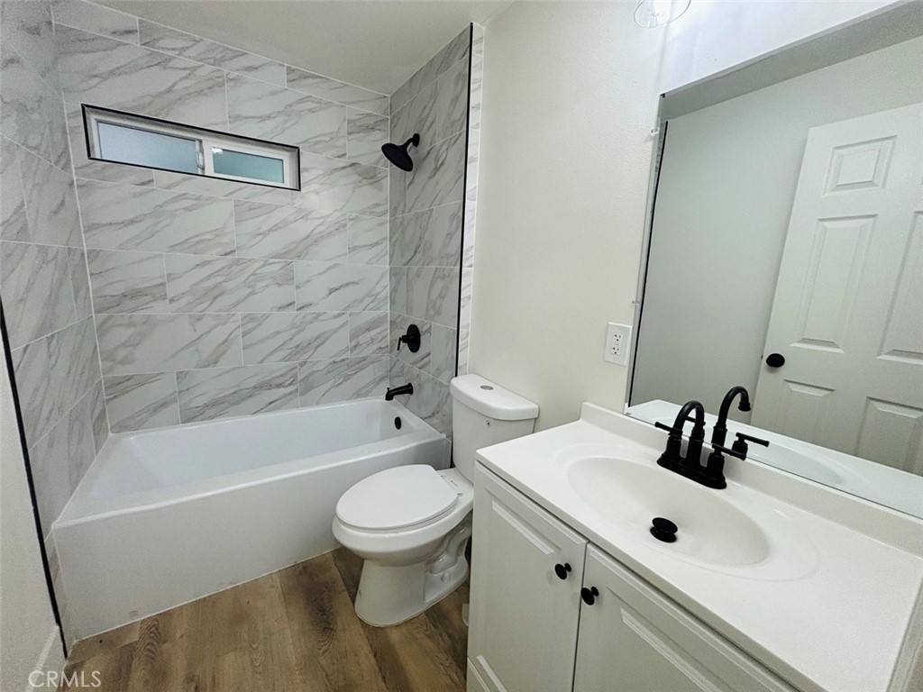 1255 W 9TH STREET